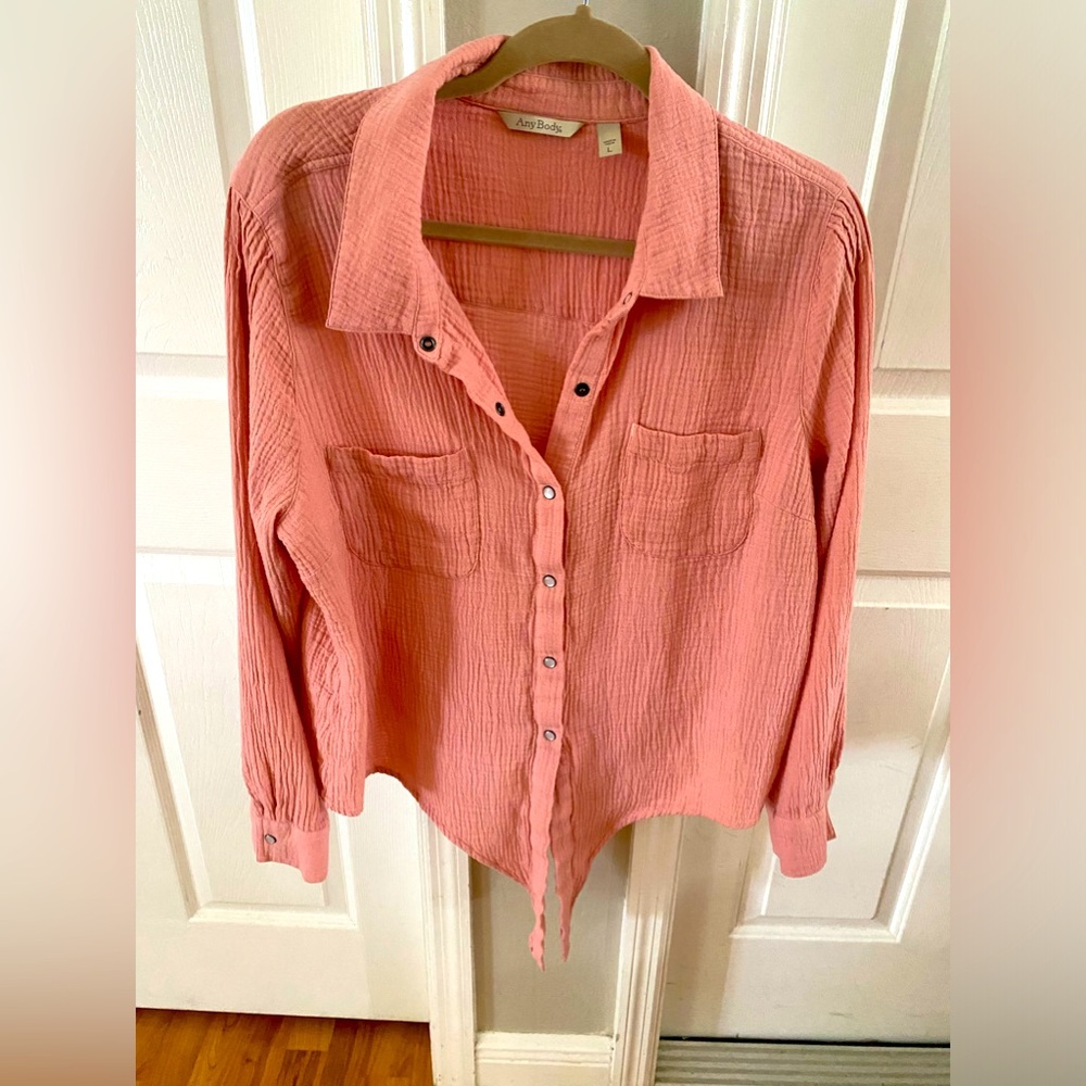 Any Body Blouse/QVC women’s size large. Excellent condition.